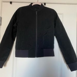 Lululemon Non Stop Bomber, size 6